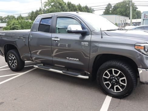 Used 2019 Toyota Tundra Limited w/ Limited Premium Package AWD/4WD image 5