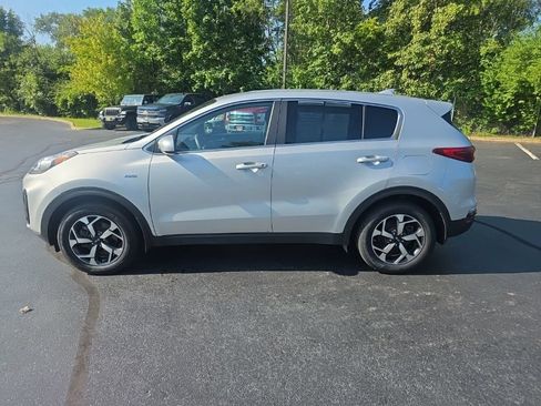 Used 2022 Kia Sportage LX AWD/4WD image 4