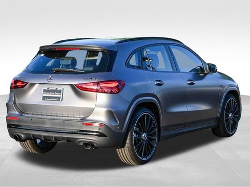 New 2025 Mercedes-Benz GLA 35 AMG 4MATIC image 6