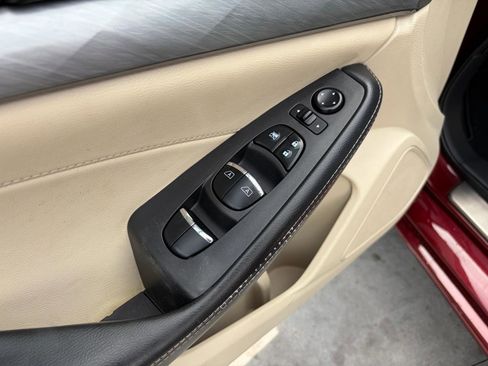 Used 2016 Nissan Maxima 3.5 SL w/ Interior Lighting Package FWD image 10