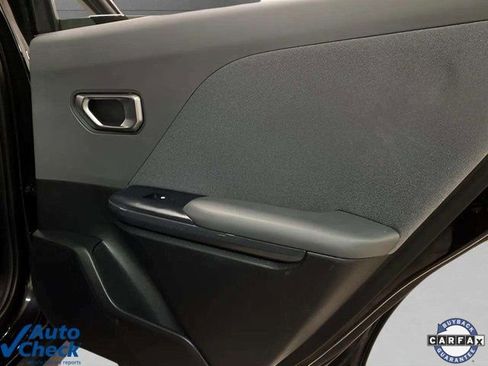 Used 2025 Kia K4 LX image 67