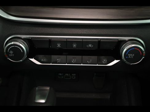 Used 2025 Nissan Altima 2.5 SV FWD image 25