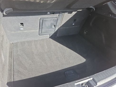 Used 2019 INFINITI QX30 Premium w/ Navigation Package image 21