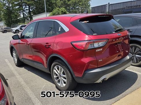 Used 2021 Ford Escape SE FWD image 2