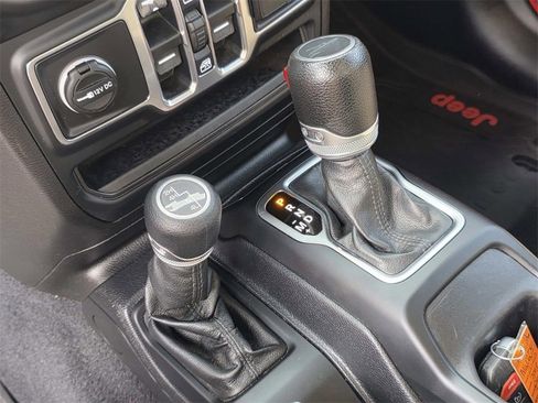 Used 2020 Jeep Gladiator Sport w/ Quick Order Package 24S image 13