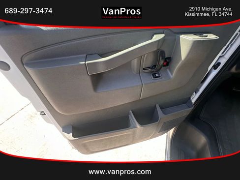 Used 2017 Chevrolet Express 3500 LT w/ LT Preferred Equipment Group image 8