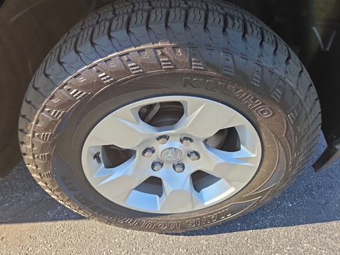 Used 2021 RAM 1500 Big Horn AWD/4WD image 10