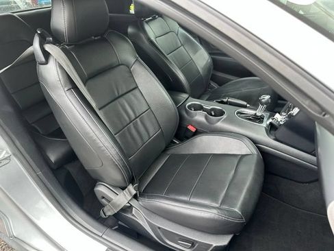 Used 2022 Ford Mustang Premium RWD image 12