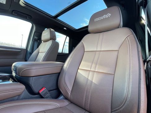 Used 2025 Chevrolet Tahoe High Country w/ LPO, Illumination Package image 22