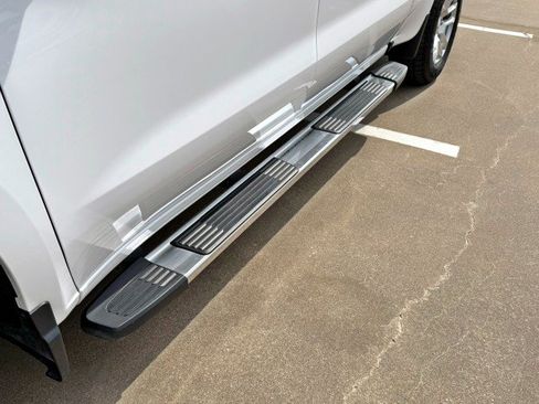 Certified 2022 Chevrolet Silverado 1500 LT AWD/4WD image 12