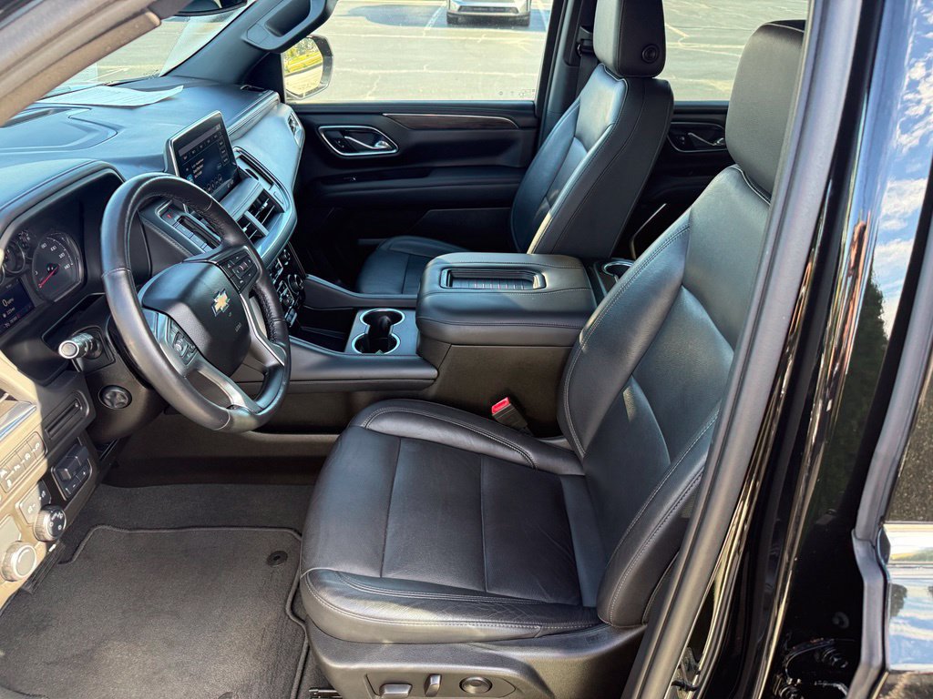 Used 2021 Chevrolet Tahoe LT w/ LT Signature Package RWD image 13
