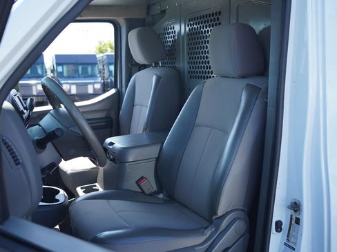 Used 2020 Nissan NV 3500 SV w/ Navigation Package RWD image 15