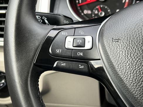 Used 2018 Volkswagen Atlas SEL image 32