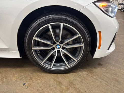 Used 2021 BMW 330i xDrive Sedan w/ Premium Package AWD/4WD image 39