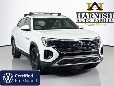 Certified 2024 Volkswagen Atlas Cross Sport SE w/ Panoramic Sunroof Package AWD/4WD image 1