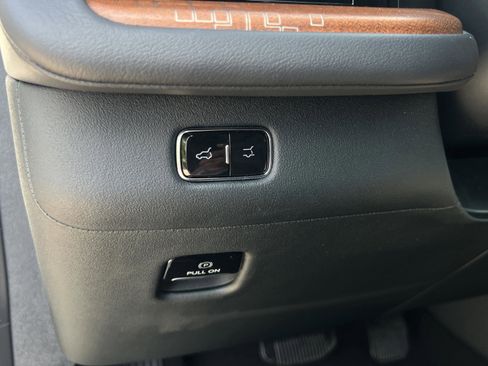 New 2026 Lincoln Navigator L Black Label AWD/4WD image 18