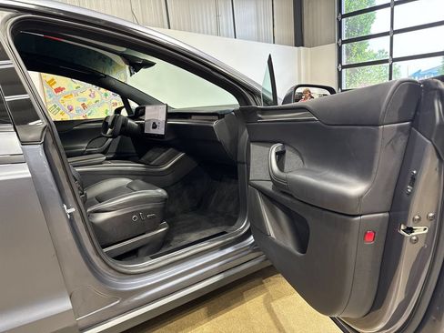 Used 2022 Tesla Model X Plaid AWD/4WD image 61