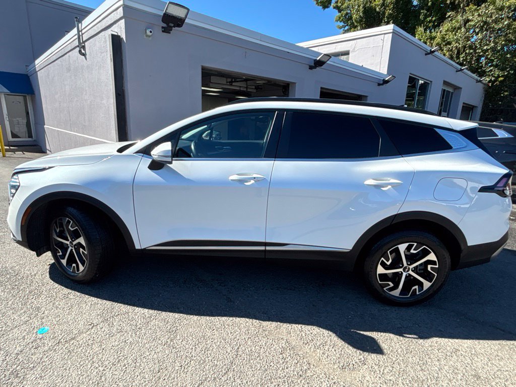 Used 2025 Kia Sportage EX w/ EX Premium Package AWD/4WD image 3