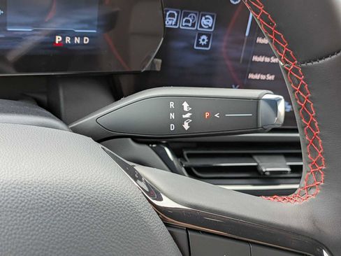 New 2026 Chevrolet Equinox EV RS image 31