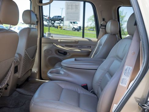 Used 1998 Lincoln Navigator 4WD image 15