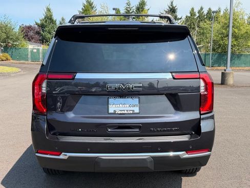 Used 2025 GMC Yukon Elevation AWD/4WD image 6