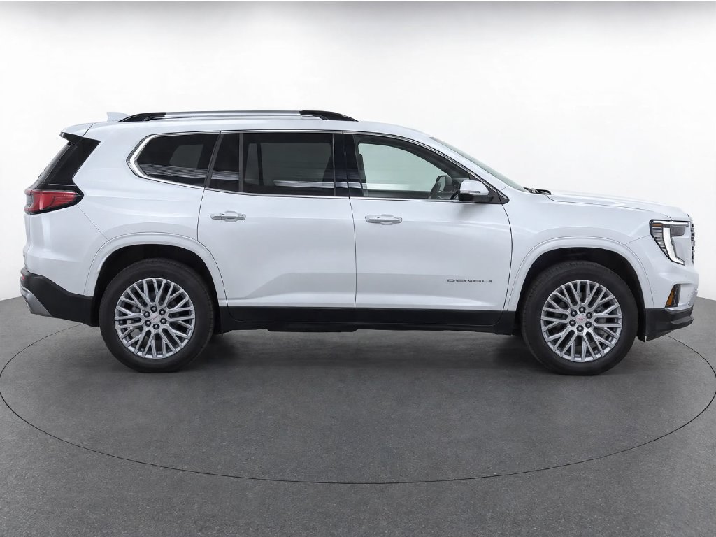 Used 2024 GMC Acadia Denali w/ Super Cruise Package FWD image 8