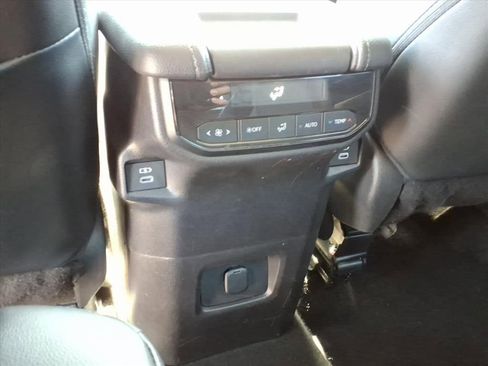Used 2025 Toyota Grand Highlander AWD image 14