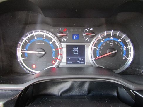 Used 2016 Toyota 4Runner Limited image 15