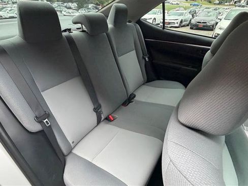 Used 2014 Toyota Corolla L FWD image 18