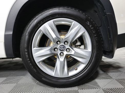Used 2017 Toyota Highlander Limited image 8