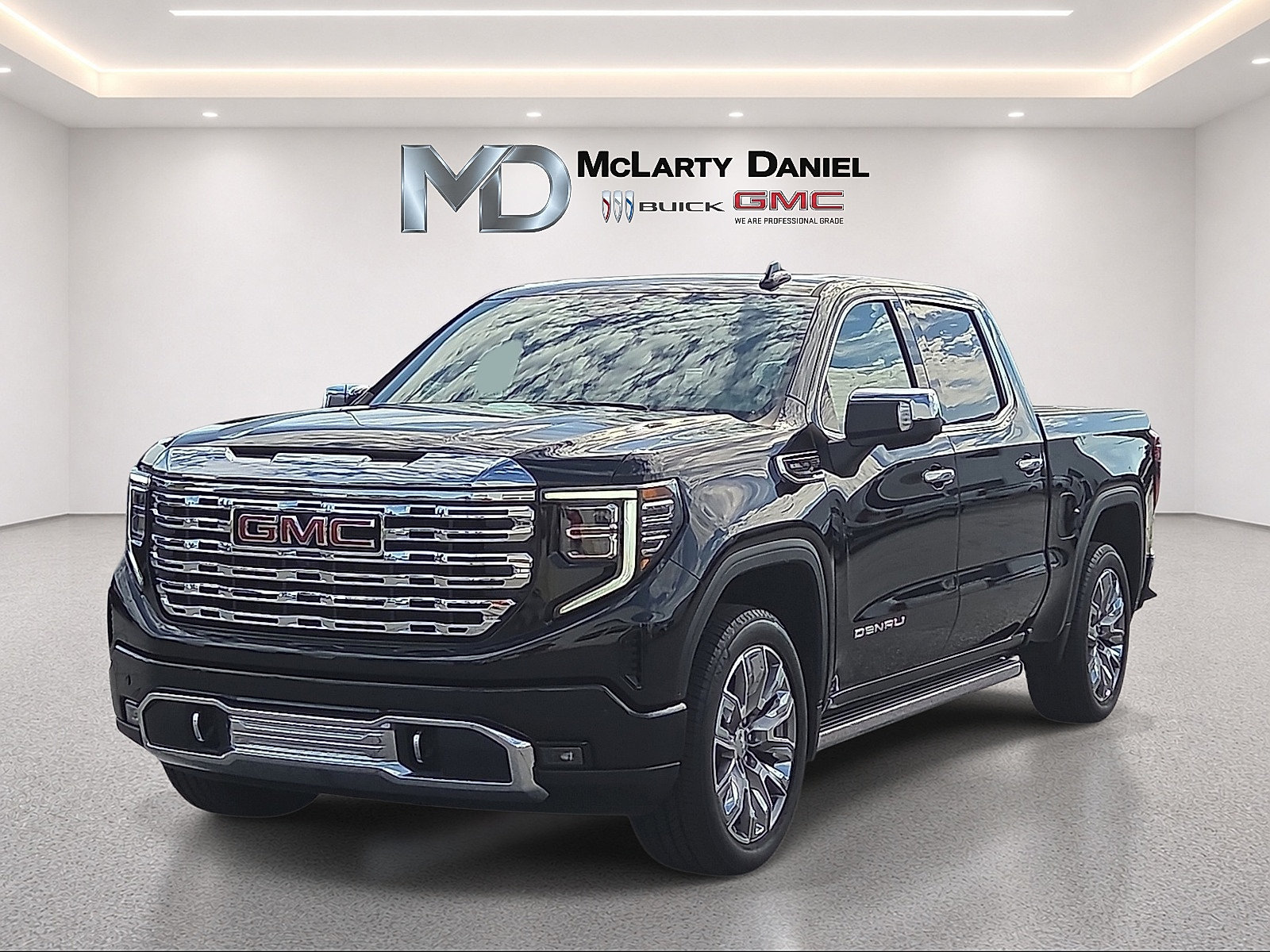 Certified 2026 GMC Sierra 1500 Denali w/ Denali Reserve Package AWD/4WD image 3