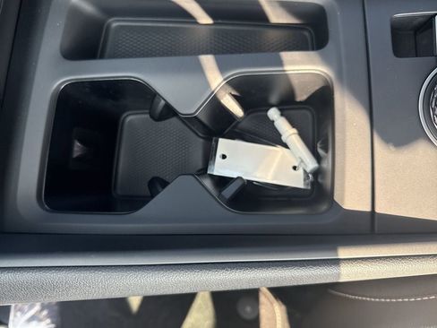 New 2025 Volkswagen Tiguan SE R-Line AWD/4WD image 36