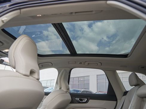 New 2025 Volvo XC60 T8 Plus w/ Protection Package Premier image 20