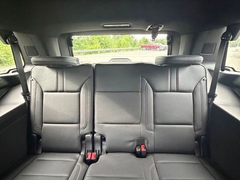 Used 2024 Chevrolet Tahoe RST w/ Luxury Package AWD/4WD image 16