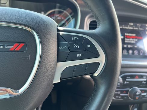 Used 2017 Dodge Charger SXT w/ AWD Plus Group image 18