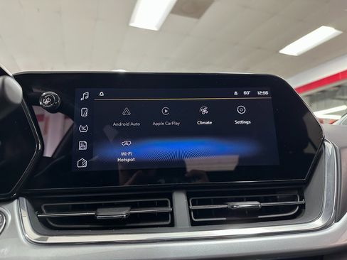 Used 2024 Chevrolet Trax LT w/ Driver Confidence Package image 22