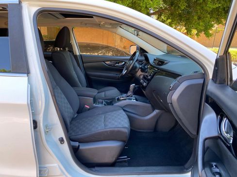 Used 2018 Nissan Rogue Sport AWD image 54