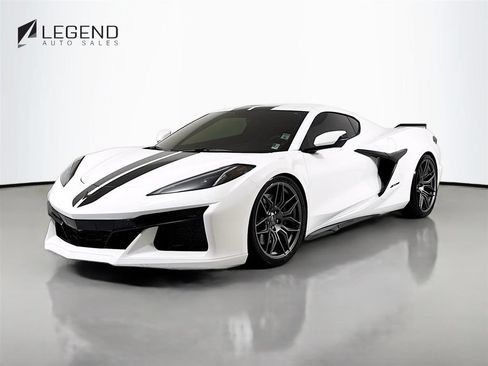 Used 2023 Chevrolet Corvette Z06 w/ Stealth Interior Trim Package RWD image 1