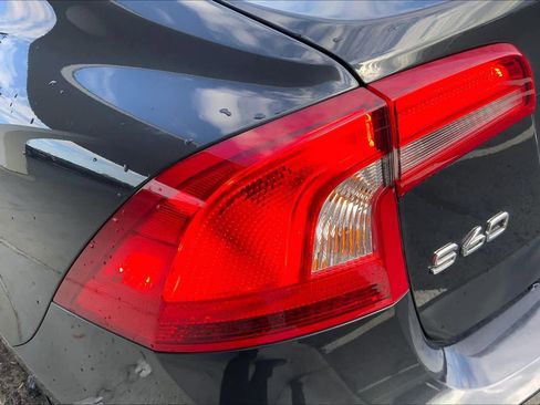 Used 2016 Volvo S60 T5 Premier w/ Convenience Package image 27
