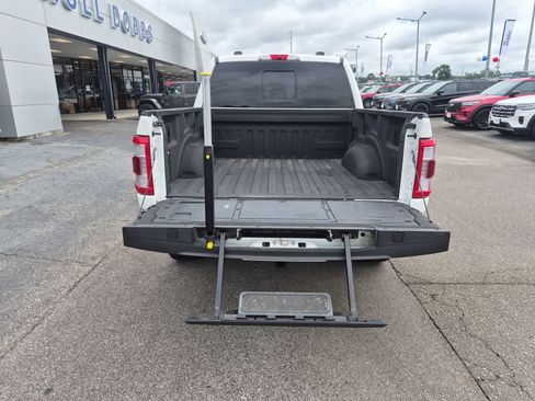 Certified 2022 Ford F150 Platinum w/ Equipment Group 701A High AWD/4WD image 7