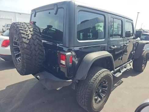 Used 2019 Jeep Wrangler Unlimited Sport AWD/4WD image 4