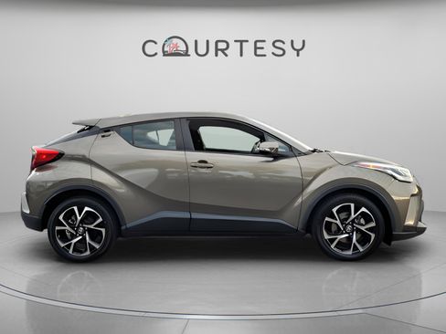 Certified 2021 Toyota C-HR XLE image 6