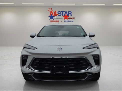 Used 2024 Buick Encore GX Preferred image 2