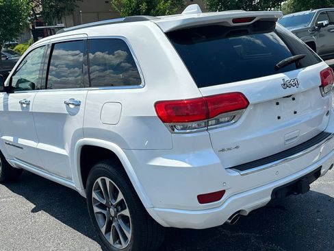 Used 2017 Jeep Grand Cherokee Overland AWD/4WD image 7