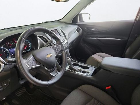 Used 2020 Chevrolet Equinox LT w/ Driver Convenience Package FWD image 11