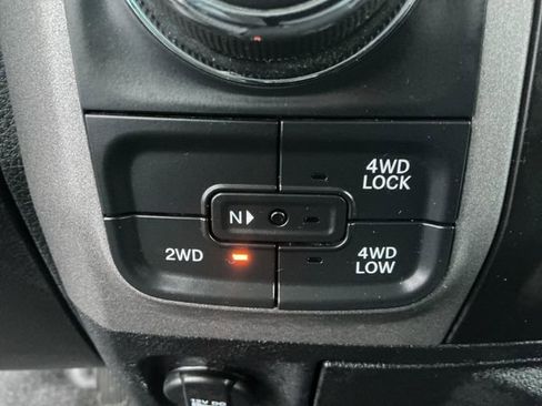 Used 2018 RAM 1500 Express image 32