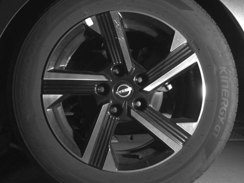 Used 2025 Nissan Sentra SV FWD image 17