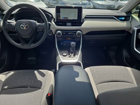 Used 2025 Toyota RAV4 XLE image 12