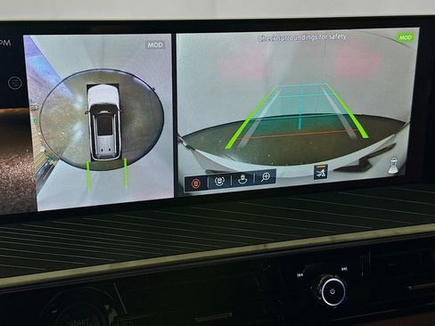 New 2026 INFINITI QX80 Autograph w/ Premium Cargo Package image 16