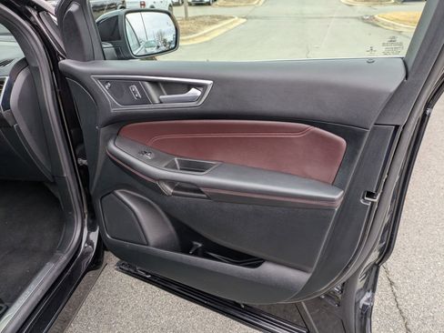 Certified 2022 Ford Edge Titanium w/ Equipment Group 301A image 40